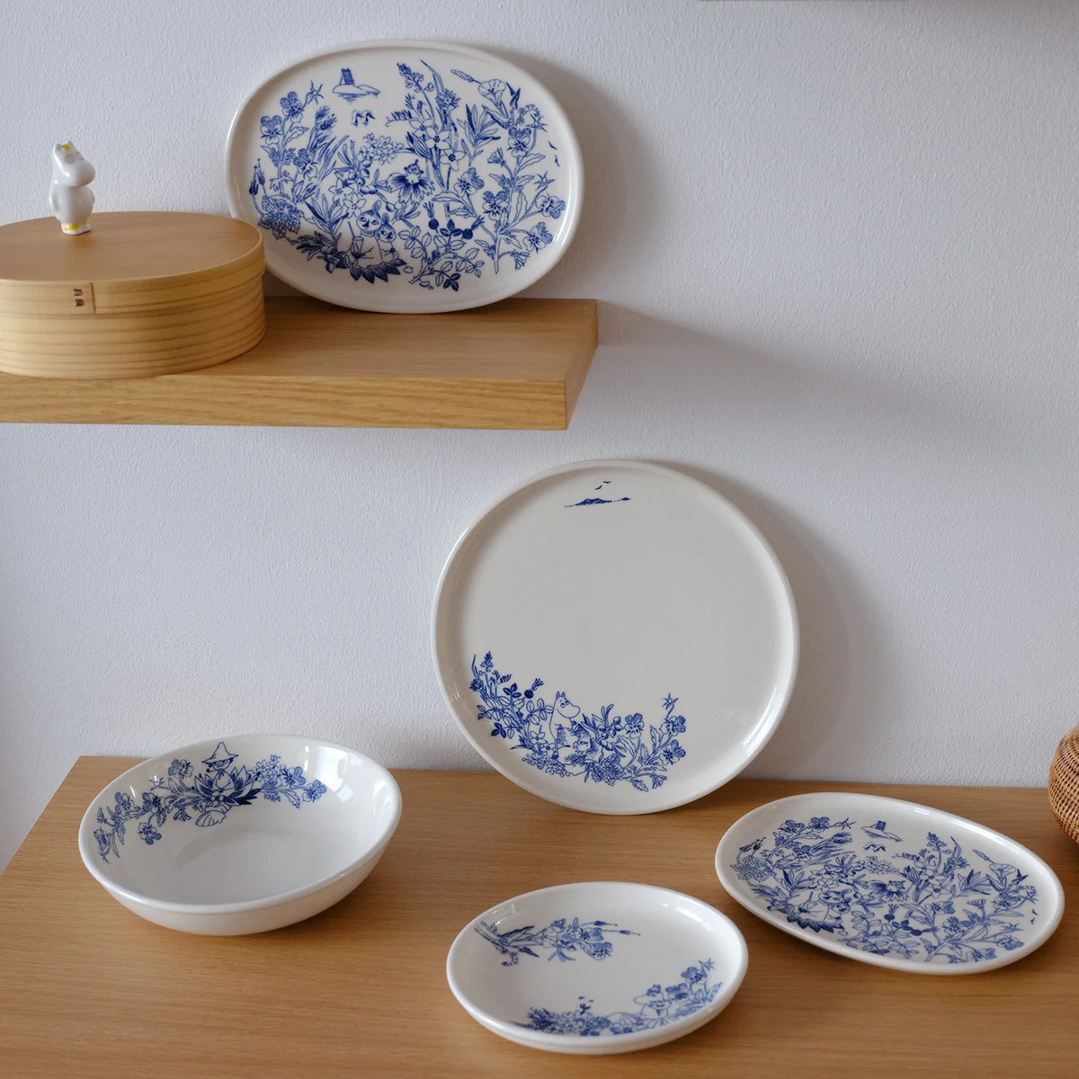 Arabia Moomin Haru White / Blue Pasta Bowl - Image 4