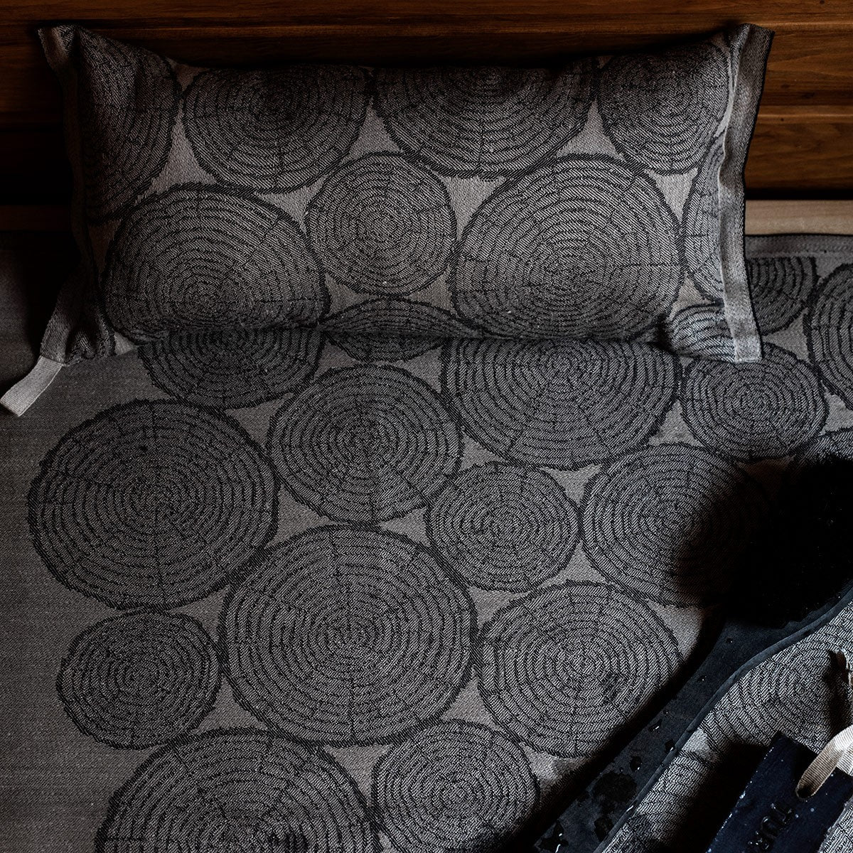 Lapuan Kankurit Motti Taupe / Black Sauna Pillow - Image 3