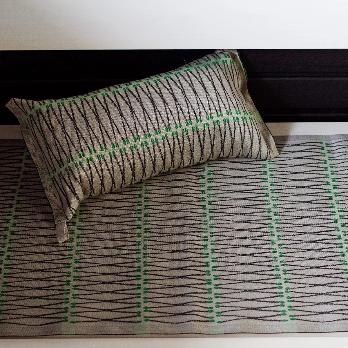 Lapuan Kankurit Tulitikku Taupe / Black / Green Sauna Bench Cover - Image 4