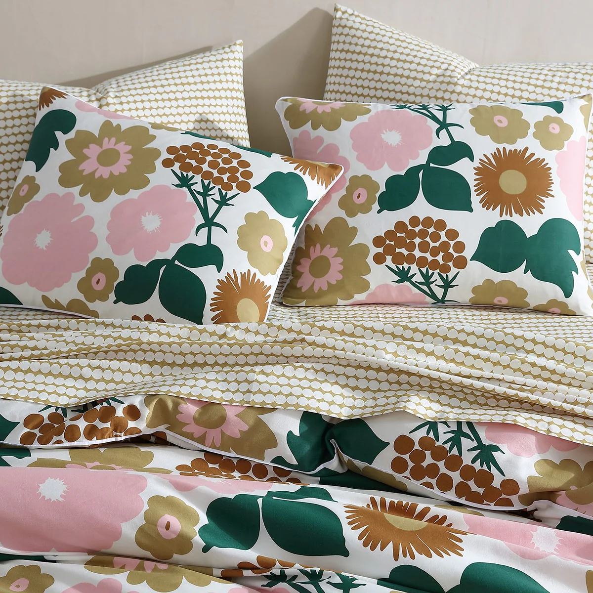 Marimekko Pieni Kukkatori Pink / Beige / Green Full / Queen Duvet Cover Set - Image 4