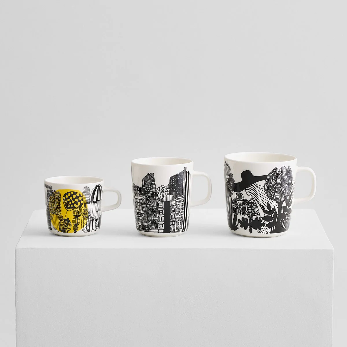 Marimekko Siirtolapuutarha Large Mug - Image 4