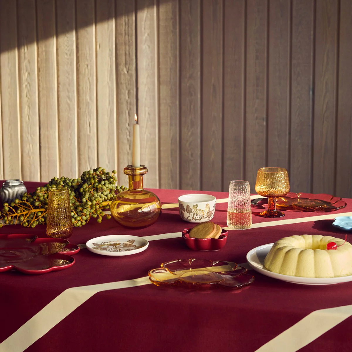 Marimekko Unikko Shape Dark Red Serving Plate - Image 3