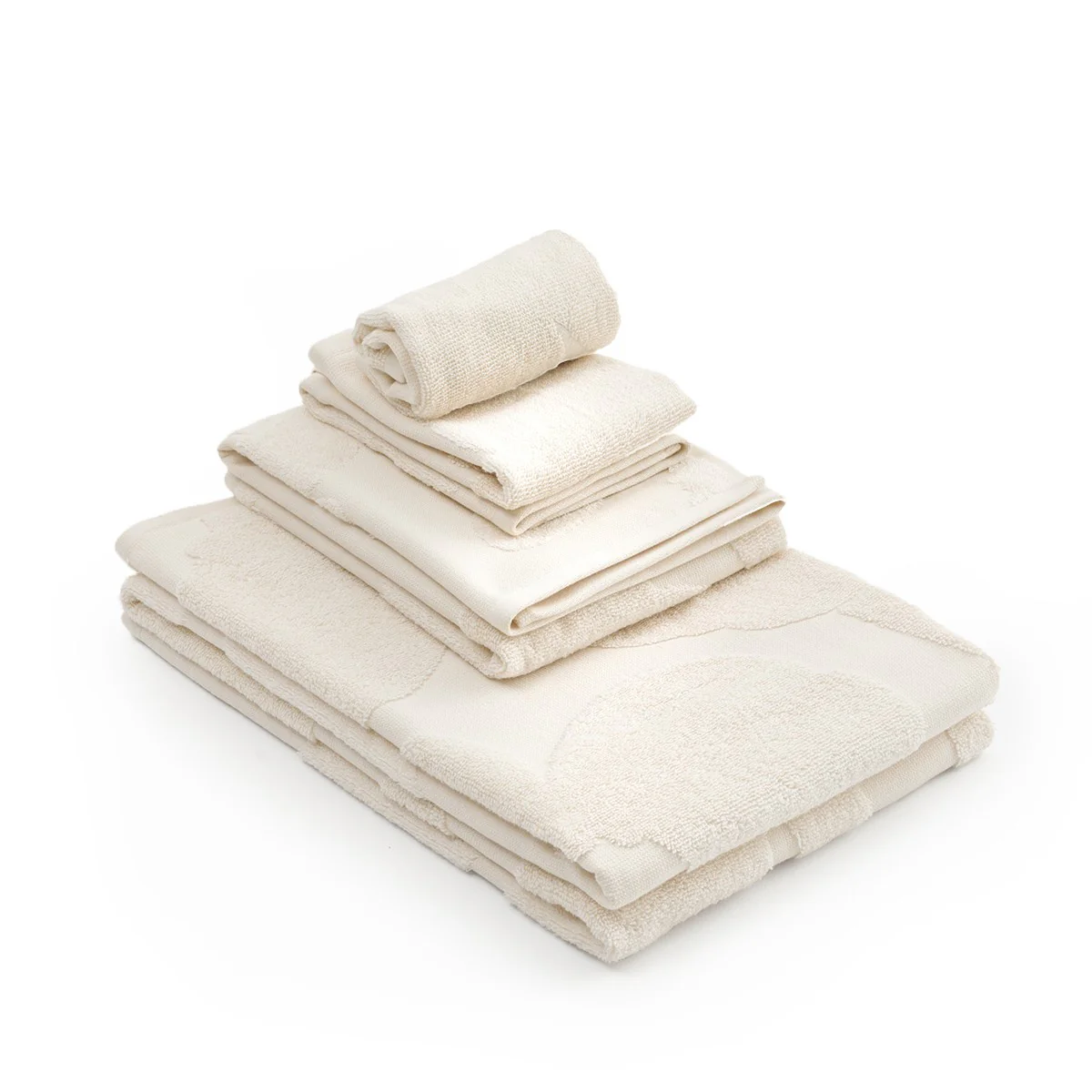 Marimekko Unikko Ivory Bath Towel - Image 3