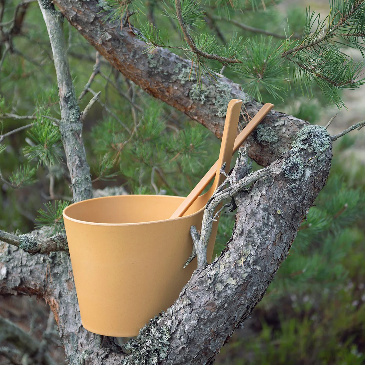 Rento Pisara Natural Speckled Brown Sauna Bucket & Ladle Set - Image 3