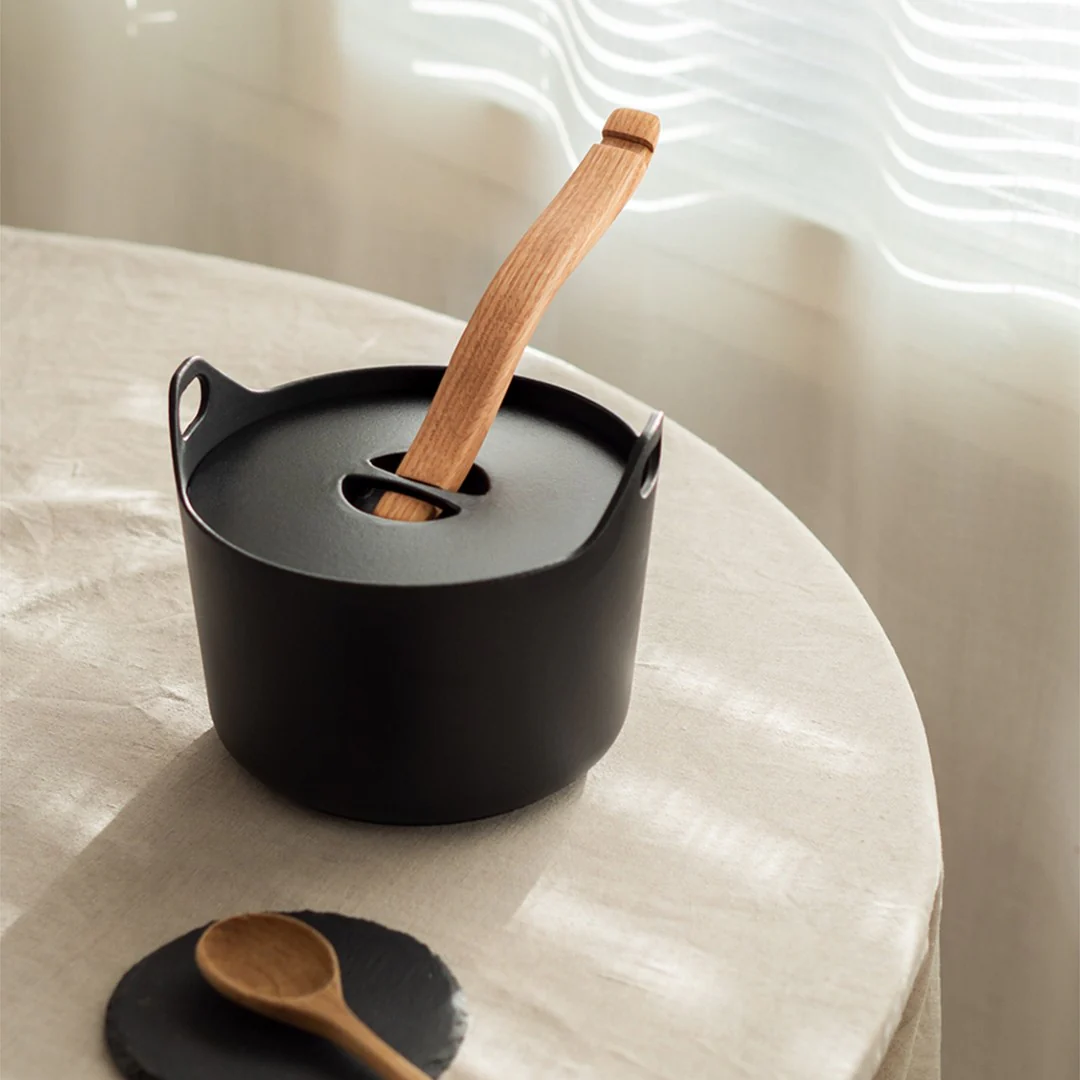 iittala Sarpaneva Cast Iron Pot - Image 2